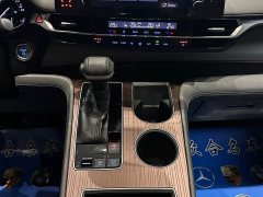 Toyota 2021 Sienna 2.5L Hybrid FWD XLE 7-Seater US Spec - ფოტო 12