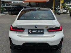 BMW 3 Series 330i M Sport Night Edition Package - ფოტო 4