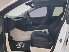 Tesla Model Y Rear-Wheel Drive - ფოტო 12