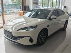 BYD Dolphin 06 DM-i Smart Drive 120KM Deluxe - ფოტო 1