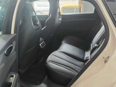 BYD Dolphin 06 DM-i Smart Drive 120KM Deluxe - ფოტო 11