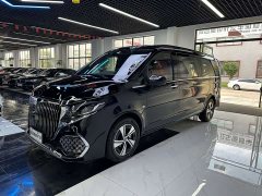 Mercedes-Benz Vito 2024 2.0T Elite 7-Seater - ფოტო 1