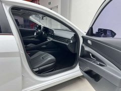 Hyundai Elantra 2023 1.5L CVT GLX Elite - ფოტო 6