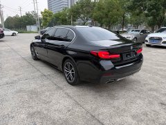 BMW 5 Series 525Li M Sport Package - ფოტო 6