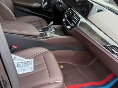 BMW 5 Series 525Li M Sport Package - ფოტო 8