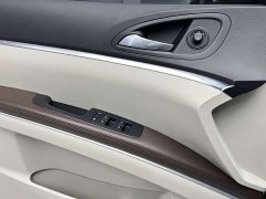 Buick GL8 Land Business Class 652T Luxury - ფოტო 12