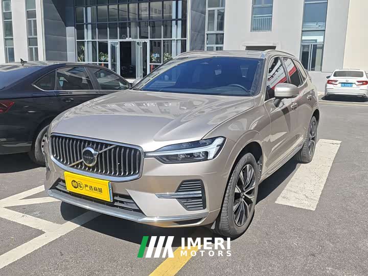 Volvo XC60 B5 AWD Smart Remote Luxury Edition - ავტომობილი ჩინეთიდან