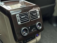 Land Rover Range Rover 3.0 L6 Heritage Extended Wheelbase Classic Edition - ფოტო 12