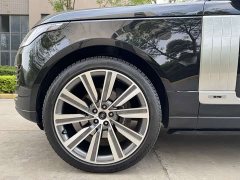 Land Rover Range Rover 3.0 L6 Heritage Extended Wheelbase Classic Edition - ფოტო 17