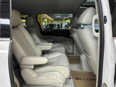 Buick GL8 Land Business Class 652T Luxury - ფოტო 11