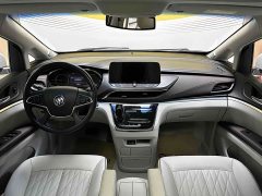 Buick GL8 Land Business Class 652T Luxury - ფოტო 8