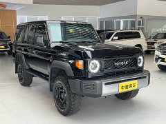 Toyota Land Cruiser (Import) LC76 4.0L Middle East Edition - ფოტო 3