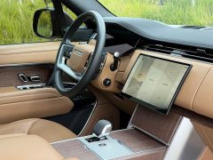 Land Rover Range Rover 2024 3.0 L6 400PS Extended Wheelbase 7-Seater - ფოტო 11