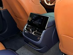 Bentley Flying Spur 4.0T V8 Elegance Edition - ფოტო 10