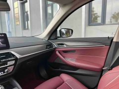 BMW 5 Series 530Li Luxury Edition Premium Package - ფოტო 11