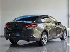 Mazda3 Axela 2.0L Automatic Premium Edition - фото 4