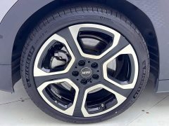 BMW 2024 Electric MINI ACEMAN SE Artist Edition - ფოტო 11