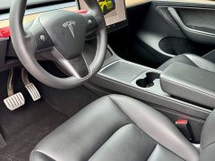 Tesla Model Y Performance All-Wheel Drive - ფოტო 12