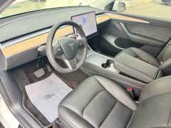 Tesla Model Y Long Range All-Wheel Drive - ფოტო 9