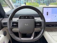 Li Auto Li Xiang MEGA Ultra - ფოტო 8