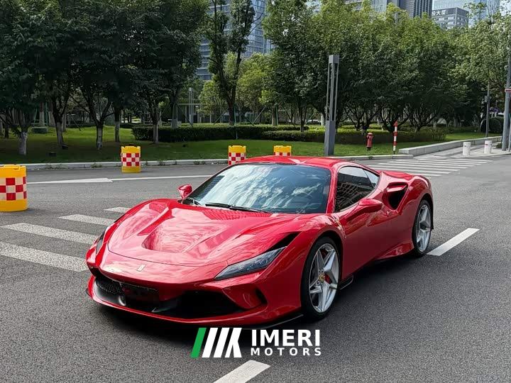 Ferrari F8 Tributo 3.9T V8