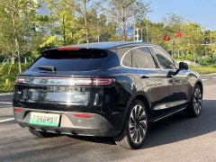 AITO Wenjie M5 Extended Range AWD Ultimate Edition - ფოტო 7