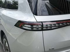 Dongfeng eπ008 2024 636Max Pure Electric 6-Seater - фото 19