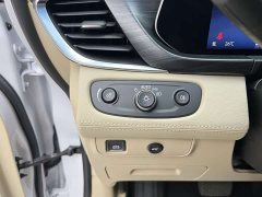 Buick GL8 ES Luxe Enjoyment Edition - ფოტო 10
