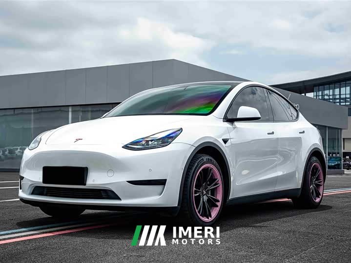 Tesla Model Y Rear-Wheel Drive - автомобиль из Китая