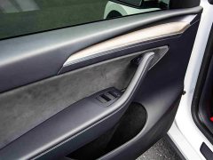 Tesla Model Y Rear-Wheel Drive - фото 14