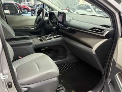 Toyota Grevias 2.5L Hybrid Comfort Edition - ფოტო 13