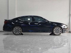 Nissan Teana 2.0L SV Black Gold Edition - photo 4