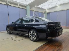 BMW 7 Series 2023 740Li Luxury Package - ფოტო 17
