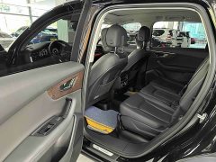 Audi Q7 55 TFSI quattro S line Sport - ფოტო 10