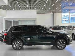 Audi Q7 55 TFSI quattro S line Sport - ფოტო 4