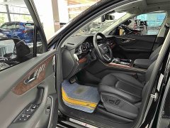 Audi Q7 55 TFSI quattro S line Sport - ფოტო 8