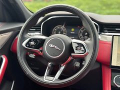 Jaguar F-PACE 2025 P250 R-Dynamic SE - ფოტო 8