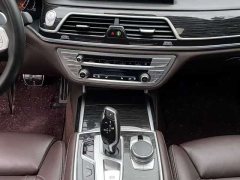 BMW 7 Series 730Li M Sport Package - ფოტო 11