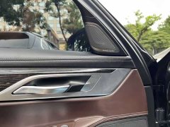 BMW 7 Series 730Li M Sport Package - ფოტო 13