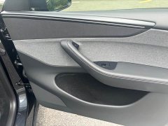 Tesla Model Y Rear-Wheel Drive - ფოტო 13