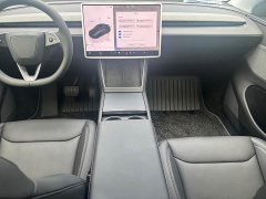 Tesla Model Y Rear-Wheel Drive - ფოტო 4
