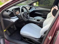 BYD Seal 2023 DM-i 1.5L 121km Luxury - ფოტო 8
