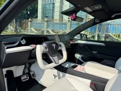 Tesla Model Y Standard Range RWD - ფოტო 9