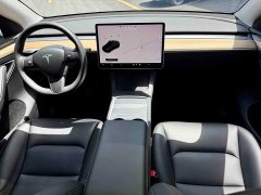 Tesla Model Y Standard Range RWD - ფოტო 11