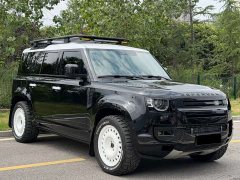 Land Rover Defender 110 P400 Dark Edition - ფოტო 4