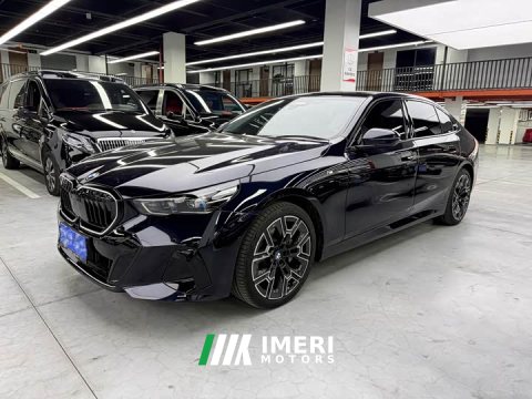 2025 BMW 5 Series 530Li Luxury M Sport Package - ავტომობილი ჩინეთიდან
