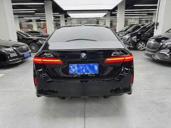 BMW 5 Series 530Li Luxury M Sport Package - ფოტო 15