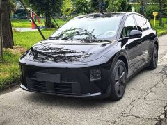 Li Auto i6 2025 Two-Wheel Drive Standard - ფოტო 1