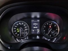 Mercedes-Benz Vito 2023 2.0T Business Edition 7-Seater - ფოტო 4