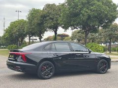 FAW Red Flag H5 2.0T Automatic Mystic Shadow Edition - ფოტო 11